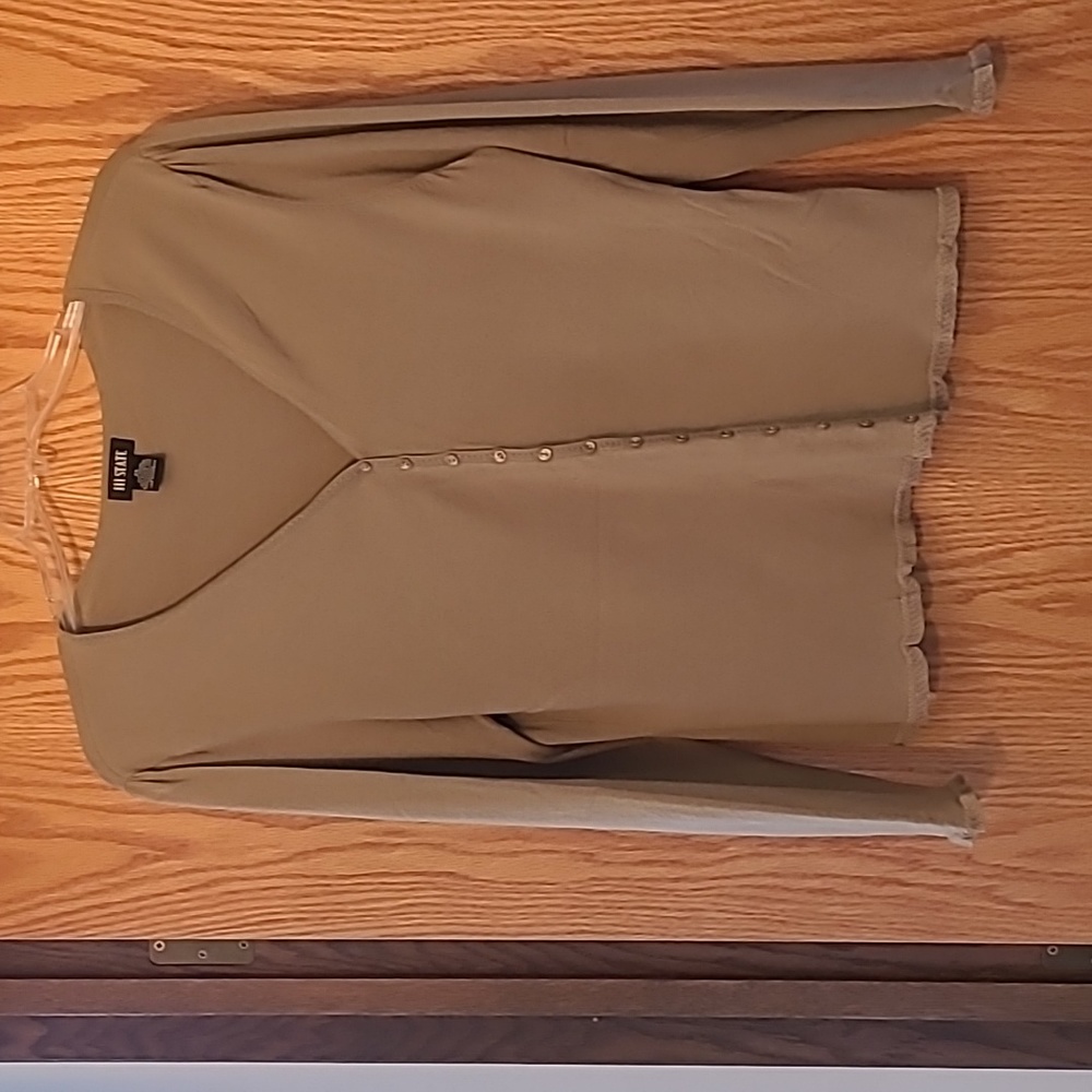 V neck sweater set. Size 2x olive color.  Matching tank.